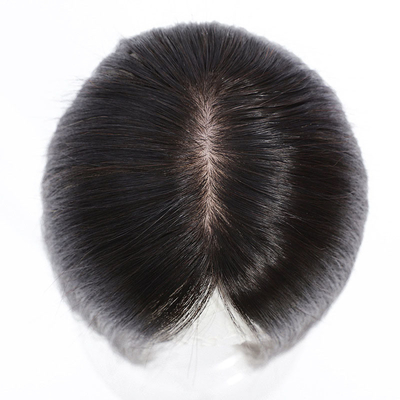 Toupee à cheveux de bonne qualité pour femme avec une technique entièrement faite à la main et des ouvertures en soie à peau fine
