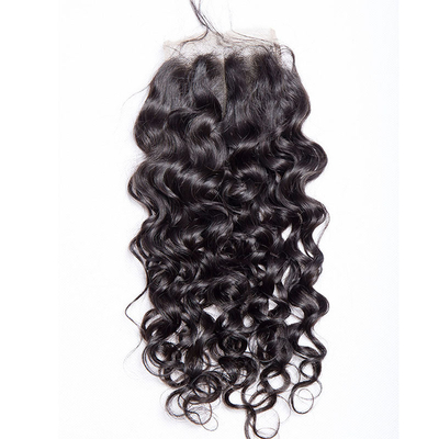 Les extensions de cheveux humains sont des paquets avec fermeture en dentelle.