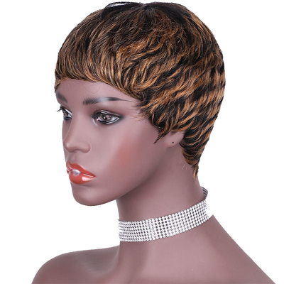 Matériau de base de dentelle suisse Droite Pixie Coupe machine complète Perruque faite à 100% de cheveux humains