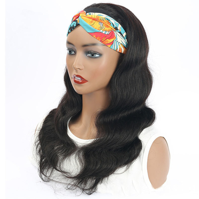 100% Cheveux humains Corps brésilien ondulé Perruques bouclées avec bandeau 2022 Design Free Sample