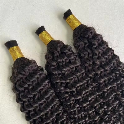 Des vagues profondes et humides et ondulantes Boho humain tressant des cheveux bruts en vrac pour des affaires réussies