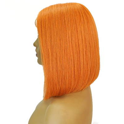 Des perruques en dentelle avec des cheveux péruviens naturels orangés soyeux et droits.