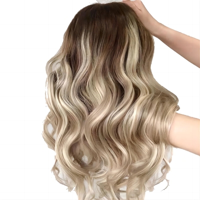 Cheveux européens Cheveux humains Perruques à 180% de densité frontale HD dentelle Vague avant et corps